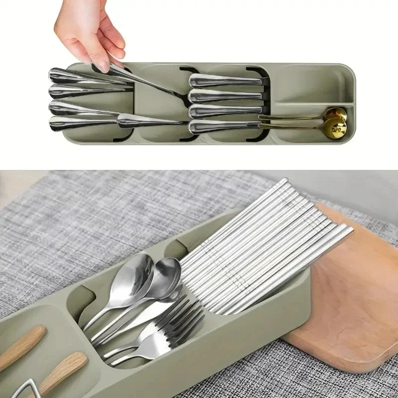 Space-Saving Cutlery Organizer Tray