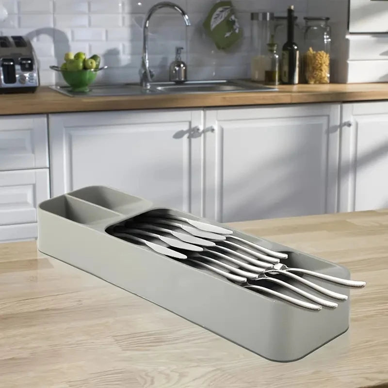 Space-Saving Cutlery Organizer Tray