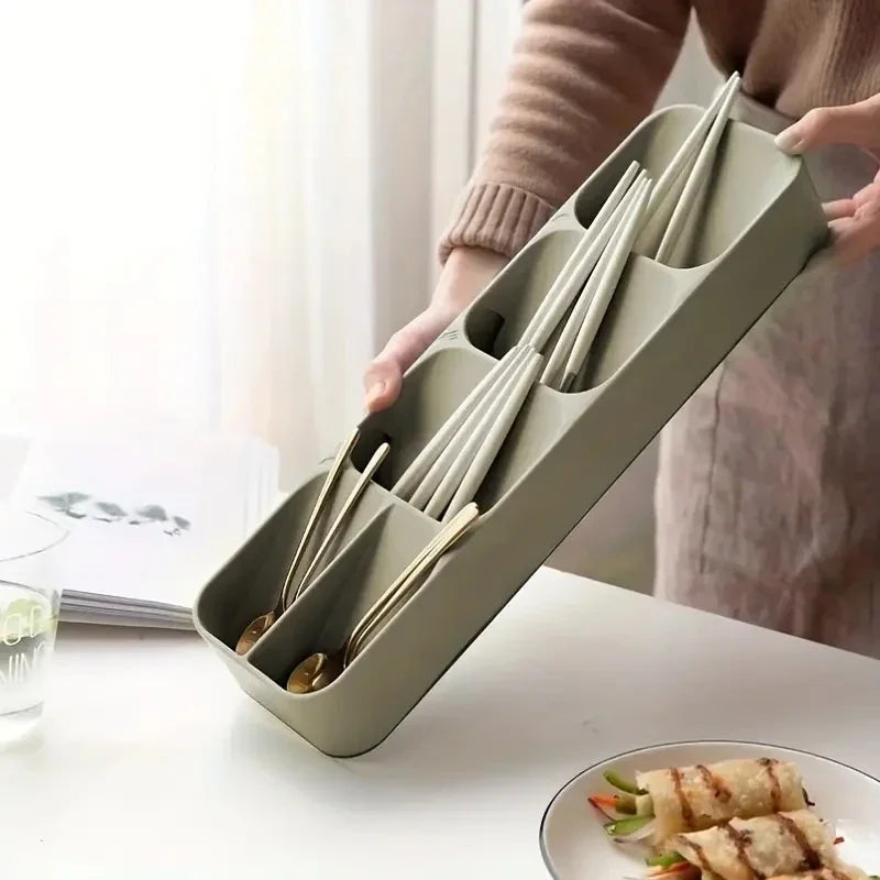 Space-Saving Cutlery Organizer Tray